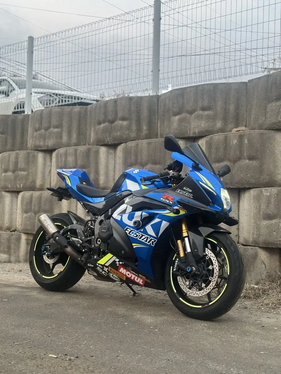 GSX-R1000r | 브랜드 중고거래 플랫폼, 번개장터 GSX-R1000r | 브랜드 중고거래 플랫폼, 번개장터